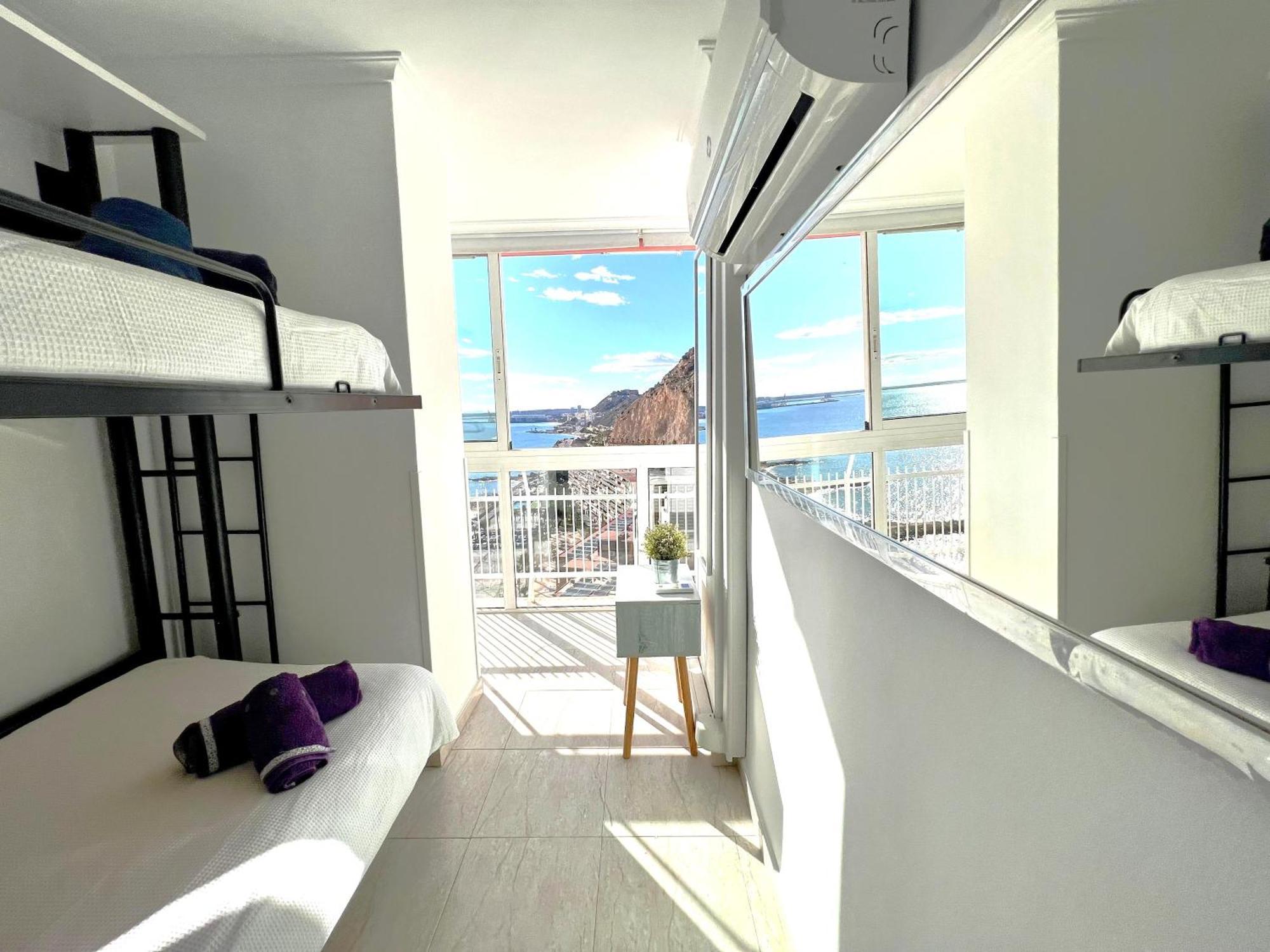 Apartmán Vistas Al Mar. Gran Salon. Playa A 1 Minuto. Wifi Alicante Exteriér fotografie