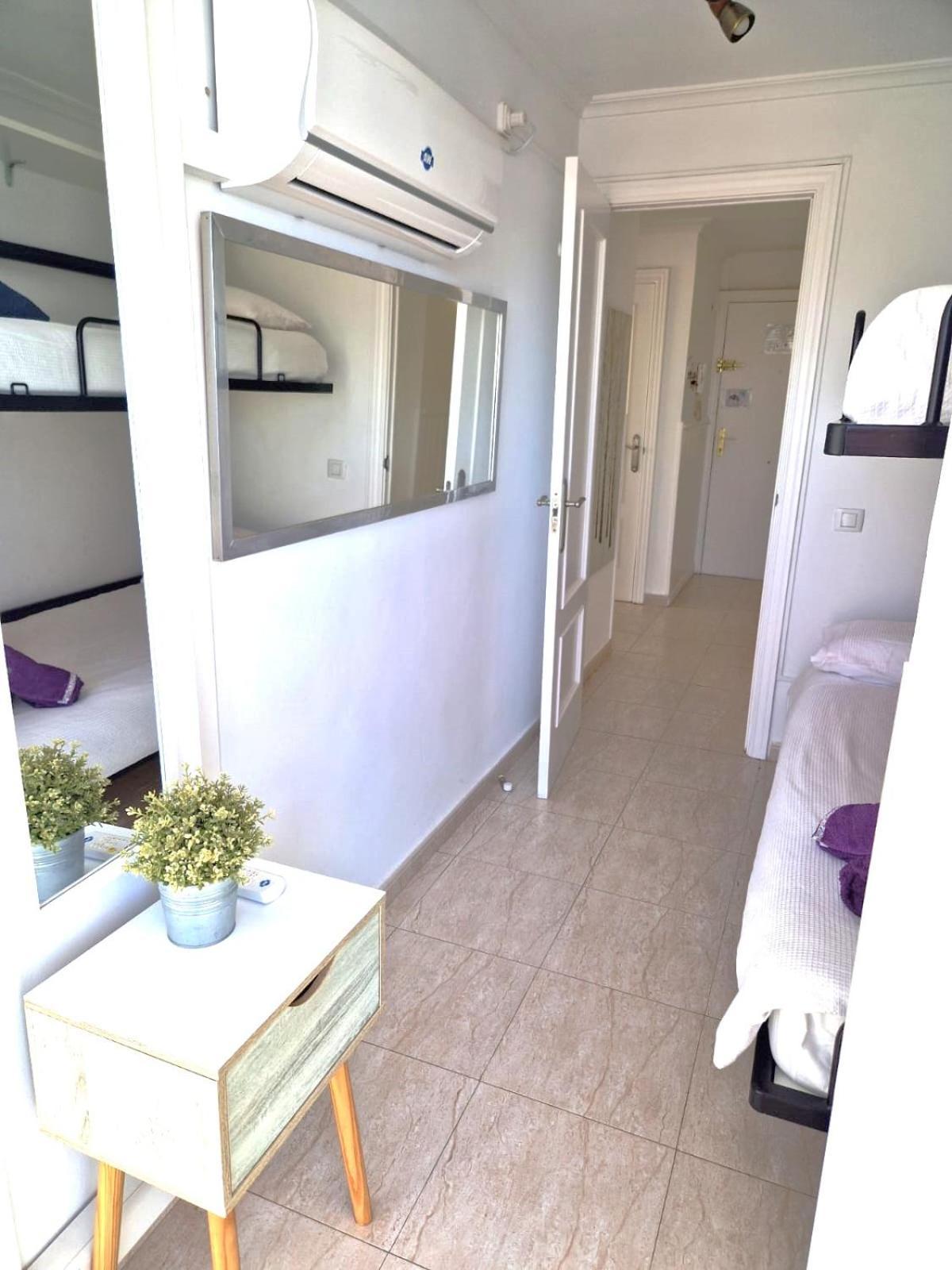 Apartmán Vistas Al Mar. Gran Salon. Playa A 1 Minuto. Wifi Alicante Exteriér fotografie