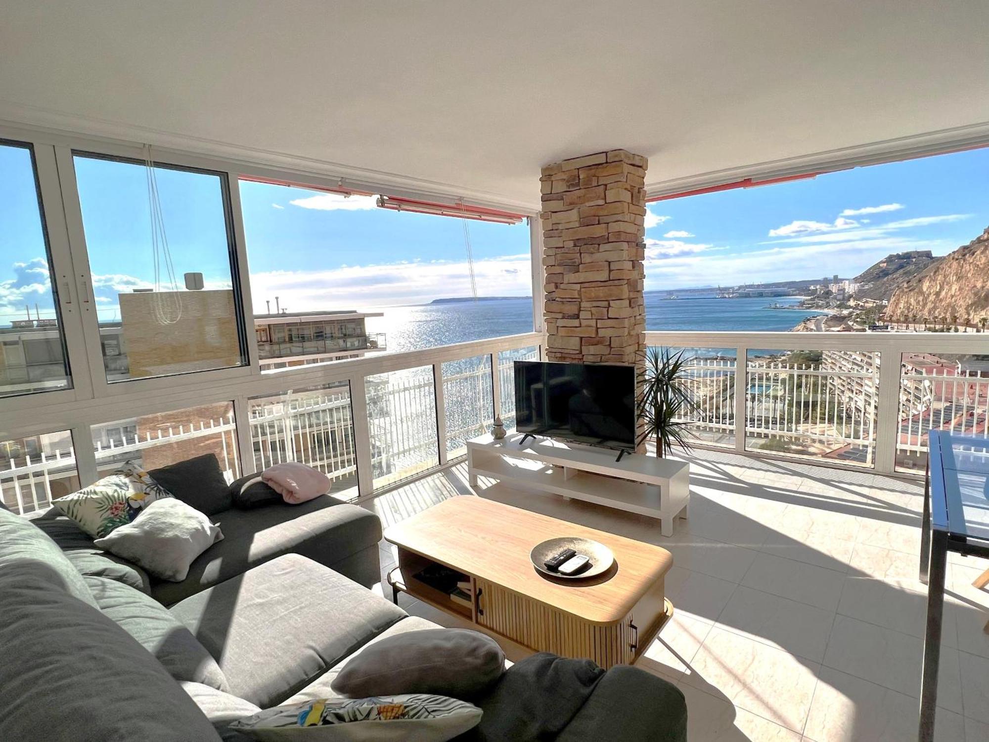 Apartmán Vistas Al Mar. Gran Salon. Playa A 1 Minuto. Wifi Alicante Exteriér fotografie