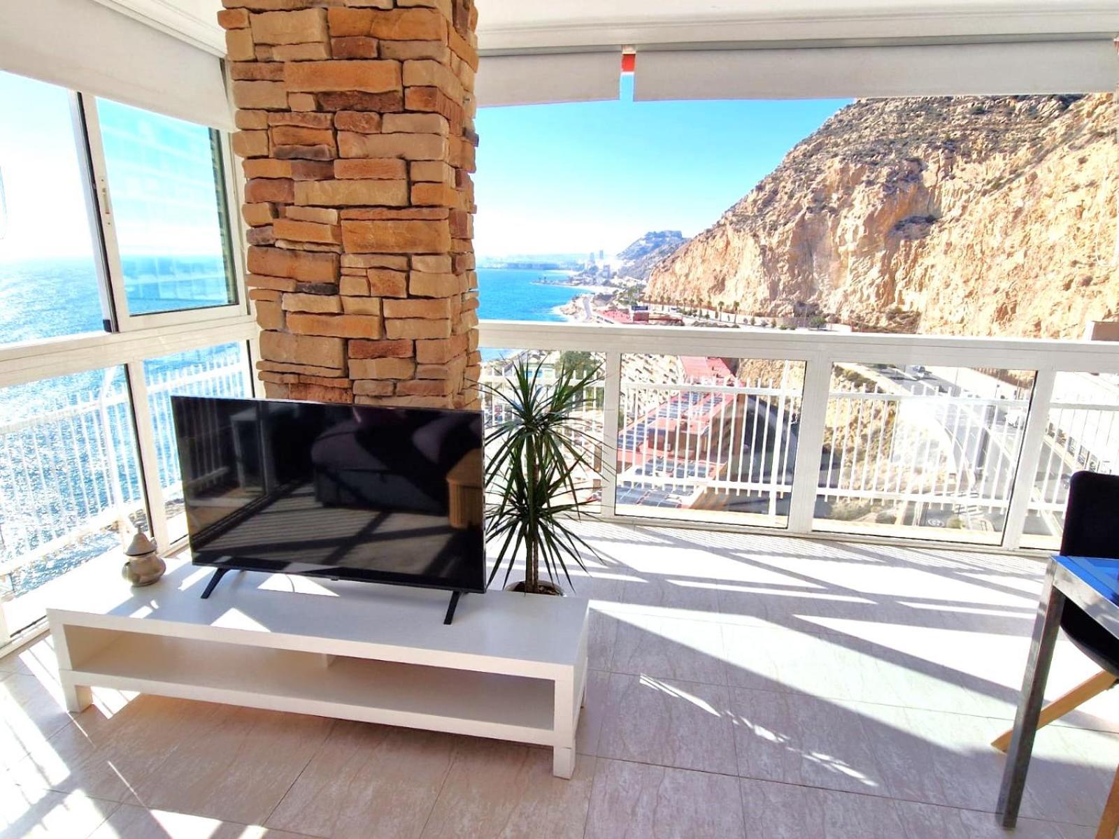 Apartmán Vistas Al Mar. Gran Salon. Playa A 1 Minuto. Wifi Alicante Exteriér fotografie