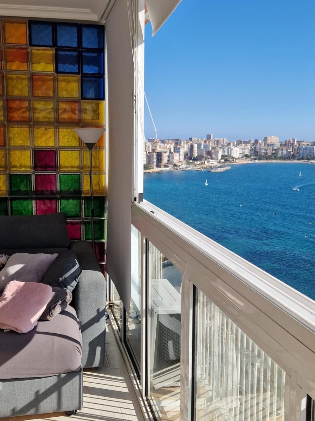 Apartmán Vistas Al Mar. Gran Salon. Playa A 1 Minuto. Wifi Alicante Exteriér fotografie